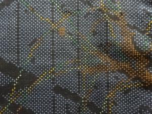 アンティーク　枝垂れ模様織出し本場泥大島紬着物（5マルキ）